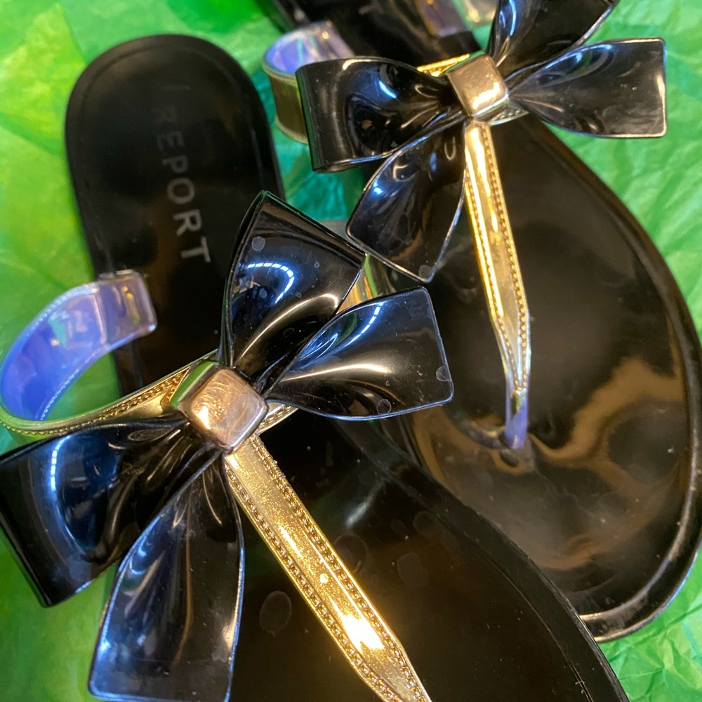 PVC thong sandals with bow